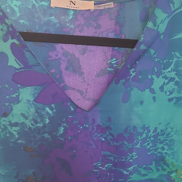 Natori Blue and Purple Floral Top - Picture 3 of 6
